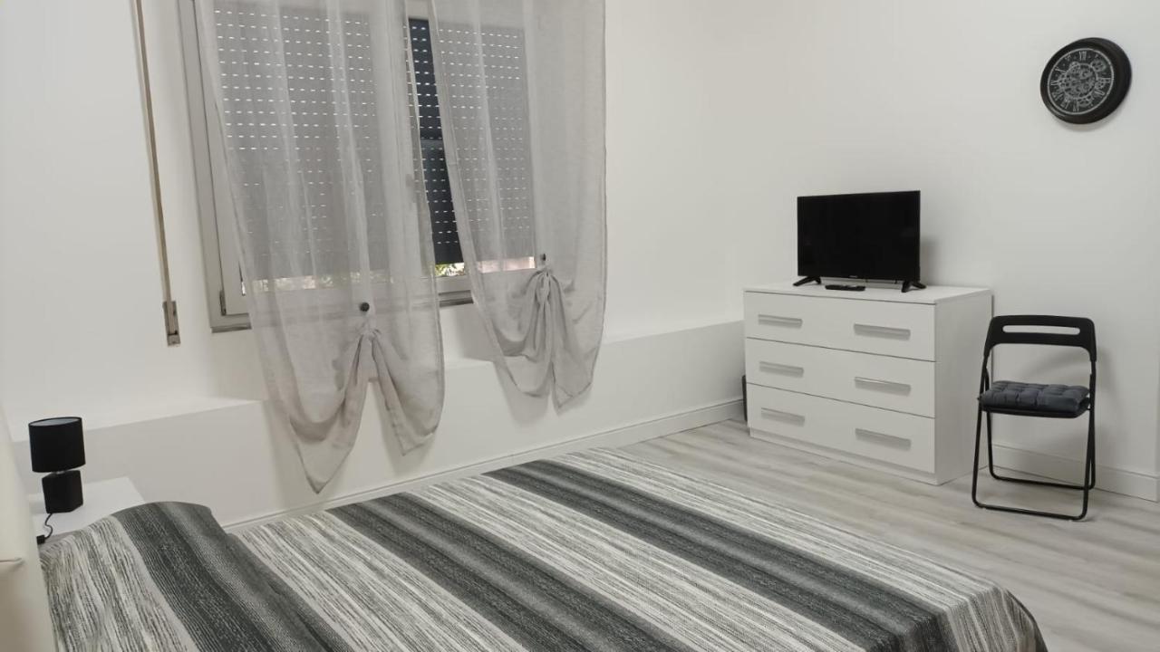 La Laguna Rooms Sant'Antìoco Eksteriør billede