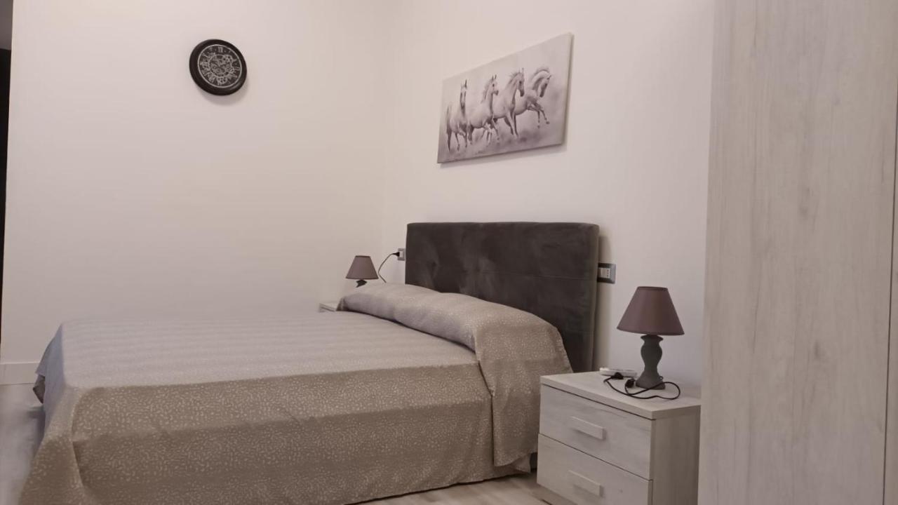 La Laguna Rooms Sant'Antìoco Eksteriør billede